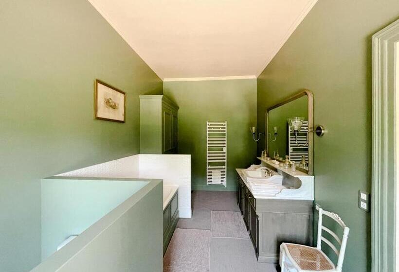 Пансион Château Du Domaine Du Réveillon