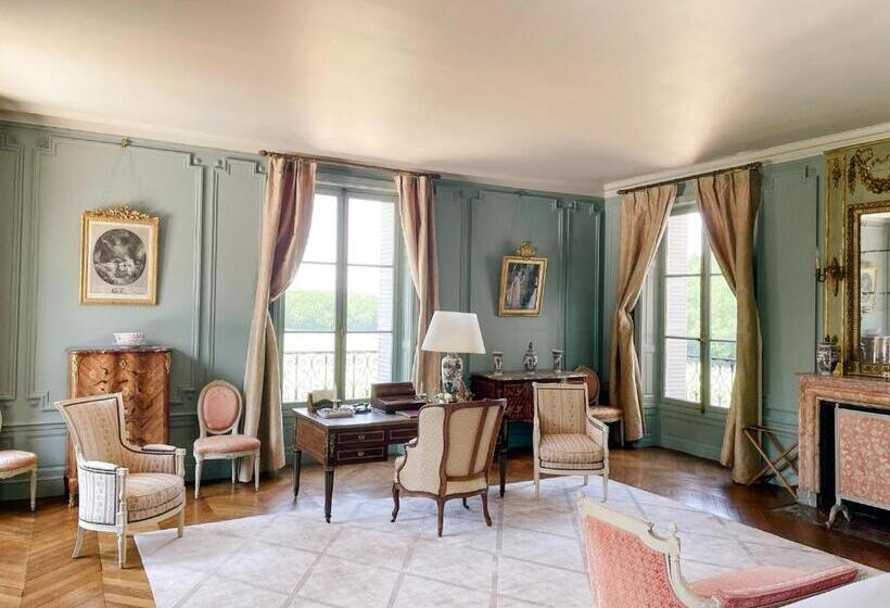 Пансион Château Du Domaine Du Réveillon