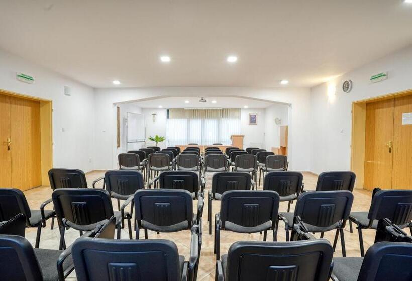 פנסיון Dom Pútnika Cbm