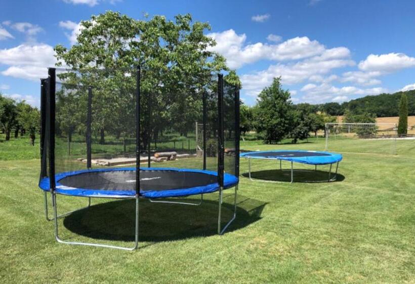 פנסיון Domaine La Granja