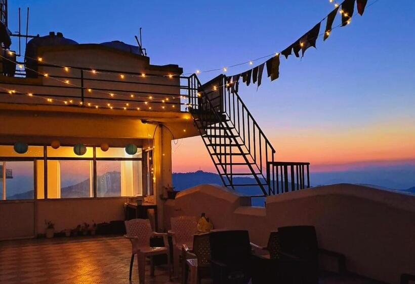 بنسيون Gliders Inn By Barefoot Inc