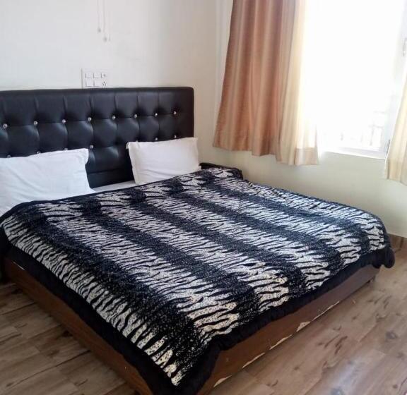 بنسيون Gliders Inn By Barefoot Inc