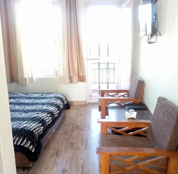 بنسيون Gliders Inn By Barefoot Inc