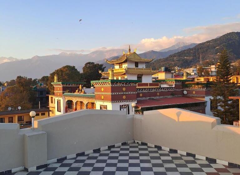 بنسيون Gliders Inn By Barefoot Inc