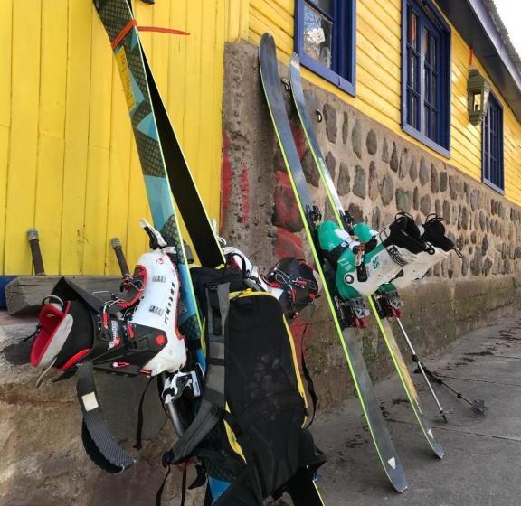 Pension Hostal Piolet En Baños Morales