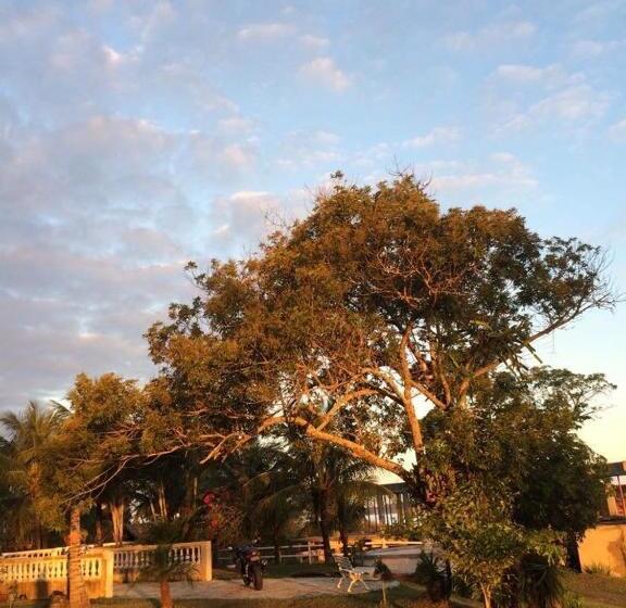 פנסיון Lake View Inn Suite Piscina