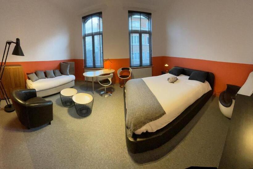 פנסיון Le Village D Ezra