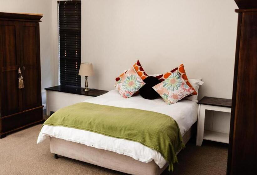 פנסיון Melted Butter On Milner Guesthouse