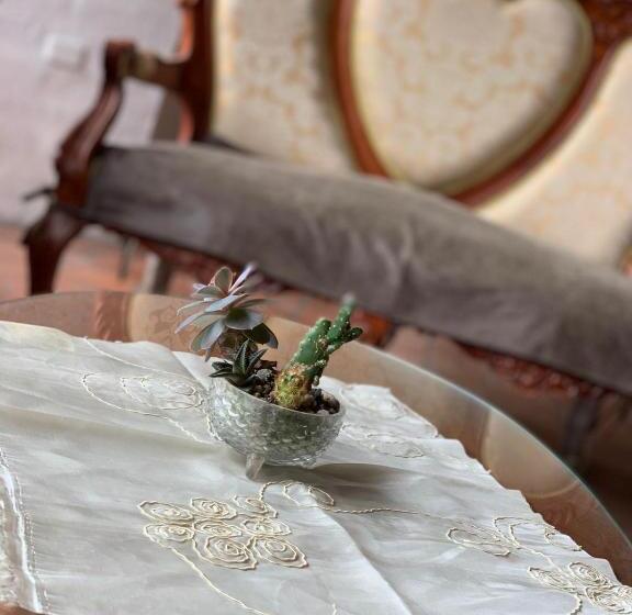 Пансион Mercedes Restaurant B&b