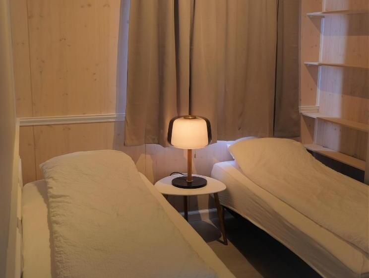 پانسیون Red Roof Retreat