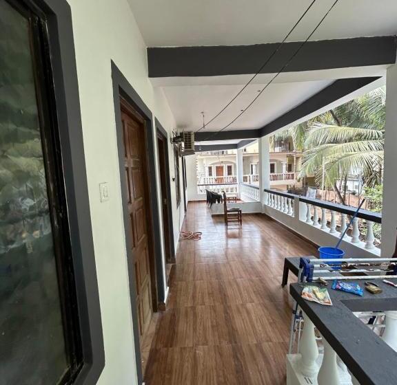 פנסיון Shalom Guests