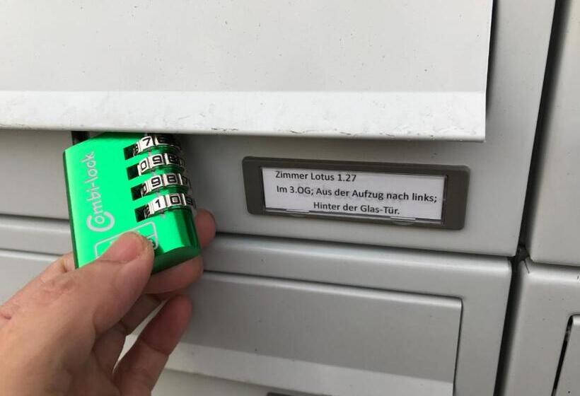 膳宿费 Sroom Stuttgart Flughafen Messe