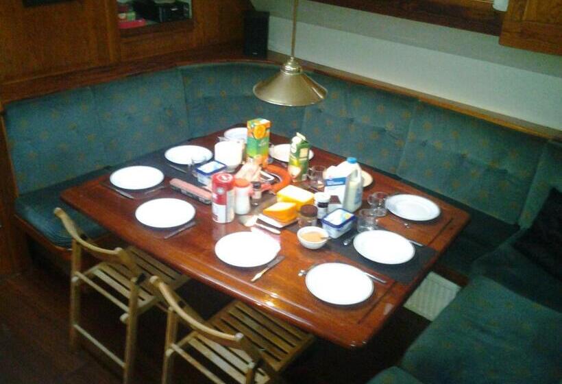 膳宿费 Tjalkjacht Pelikaan Lemmer