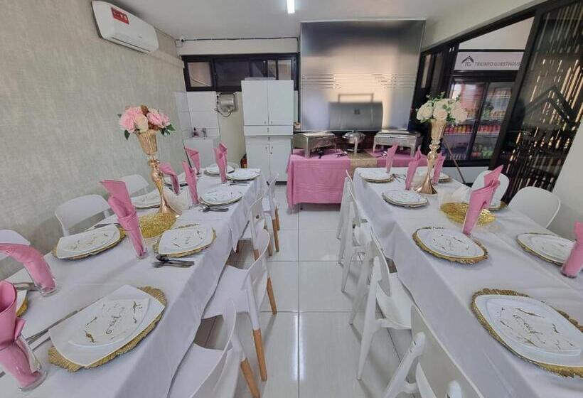 بنسيون Triunfo Guest House