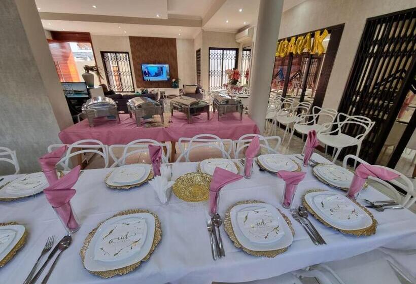بنسيون Triunfo Guest House