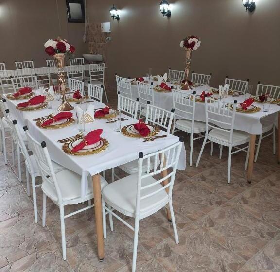 بنسيون Triunfo Guest House