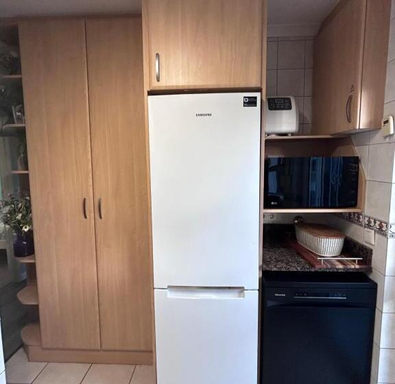 بنسيون Zithelo Guest House