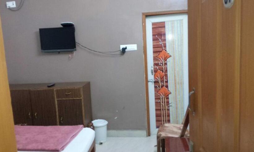 Pop Hotel Kasturi Inn