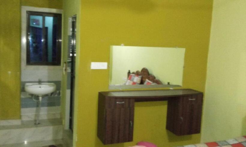 Pop Hotel Kasturi Inn