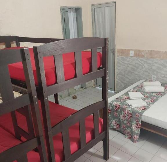 Pousada E Hostel Lua De Tomate