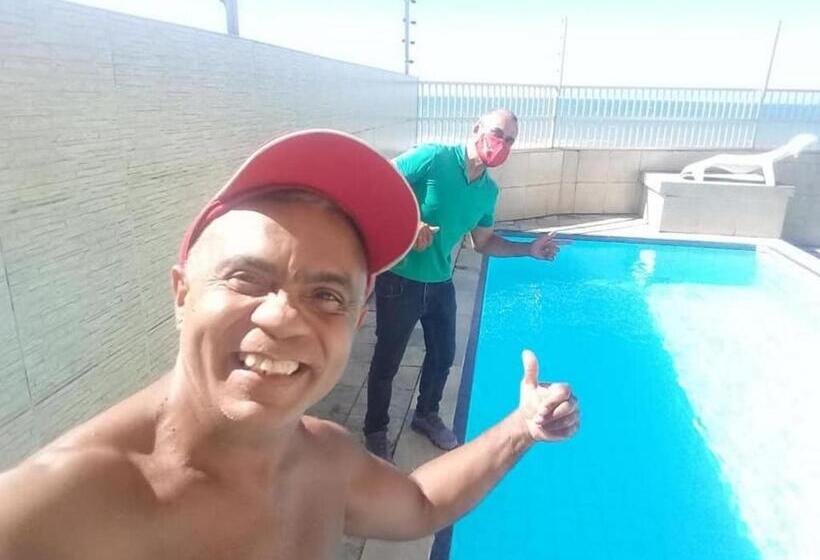 Pousada E Hostel Lua De Tomate