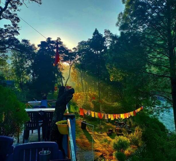 リゾートホテル Pahadibucks