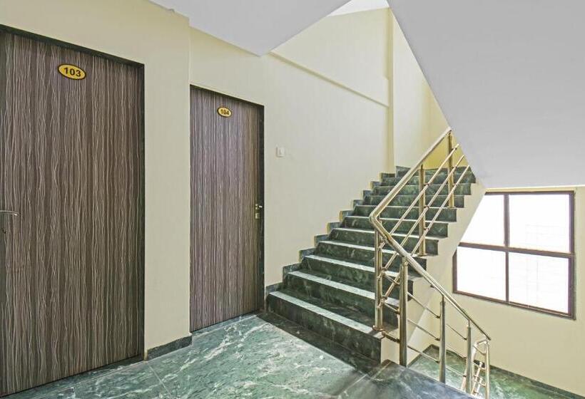 Spot On Hotel Om Residency