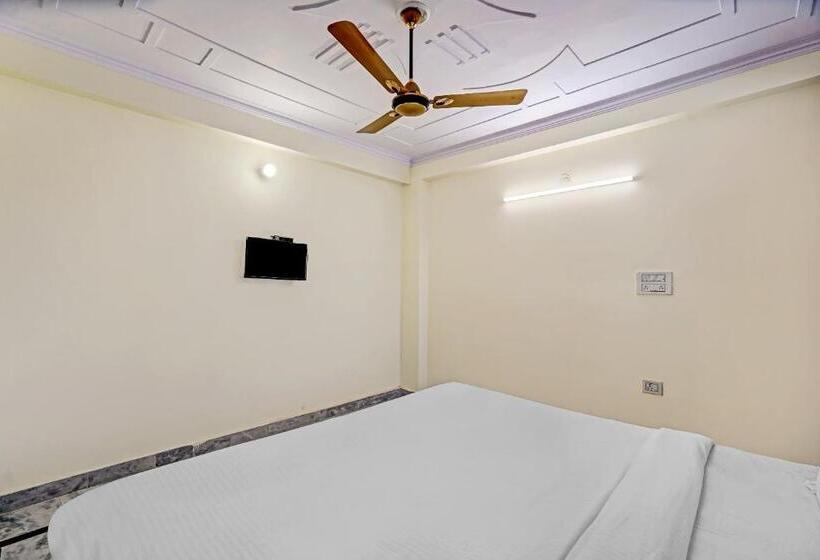 Spot On Hotel Royal Green