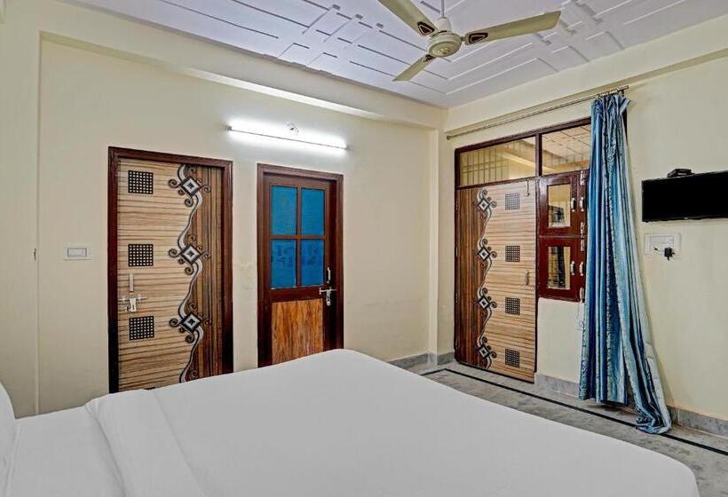 Spot On Hotel Royal Green