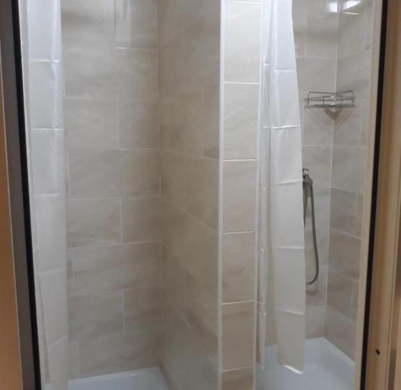 Hostel хостел ас рахів