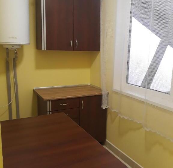 Hostel хостел ас рахів