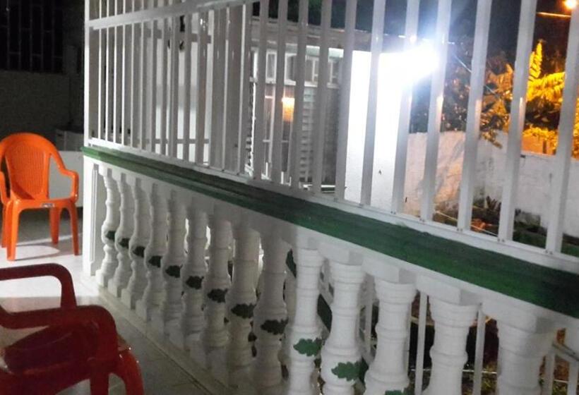 هاستل Alojamientos Turísticos Shalain