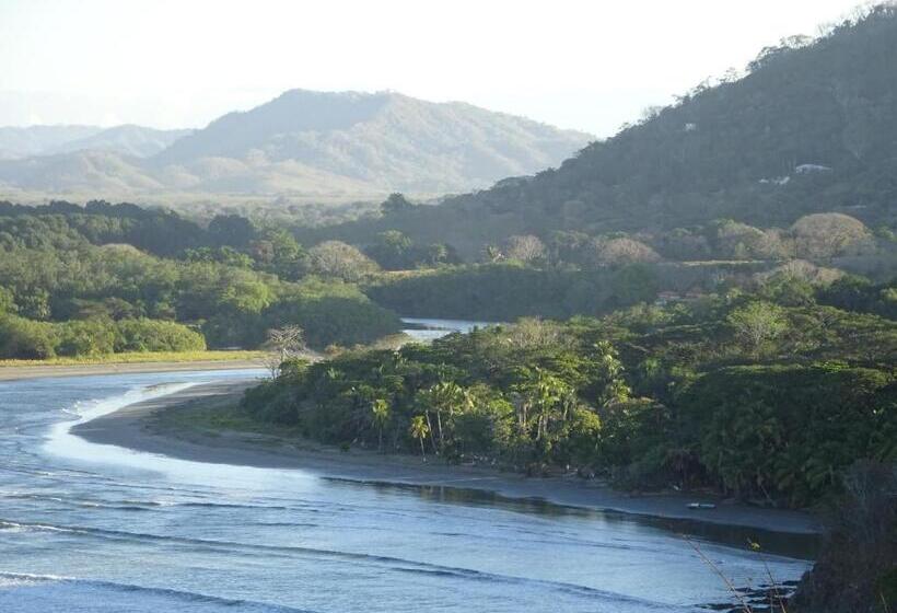 فندق صغير Alouatta Playa Coyote