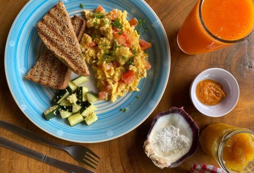 فندق صغير Alouatta Playa Coyote