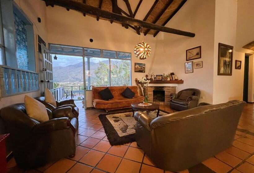 호스텔 Casa Chalet Campestre 2km