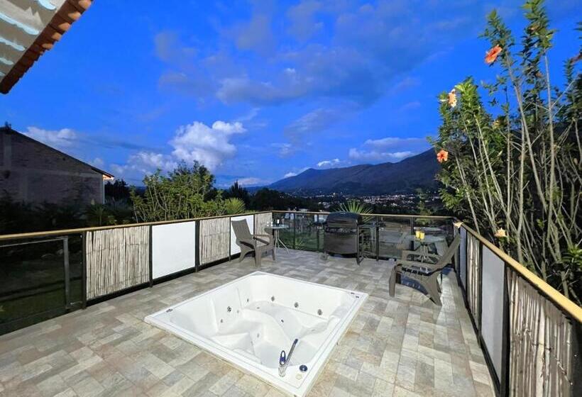 호스텔 Casa Chalet Campestre 2km