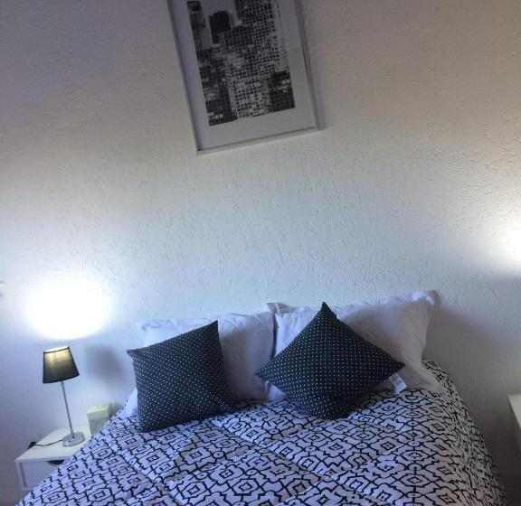 Общежитие Casa De Mar