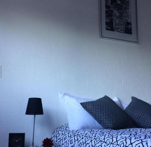 Общежитие Casa De Mar