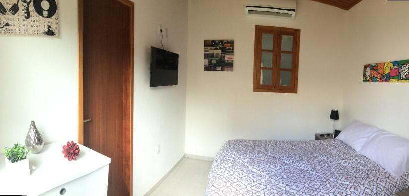 Общежитие Casa De Mar