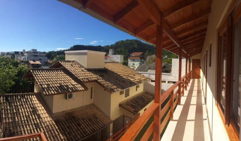 Общежитие Casa De Mar