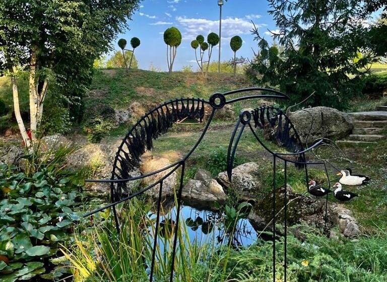 فندق صغير Grig House Eco Resort