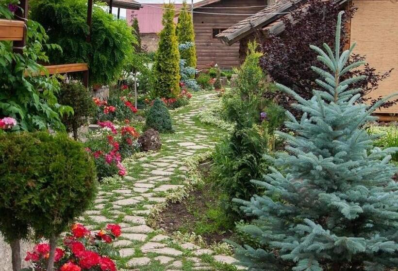 فندق صغير Grig House Eco Resort