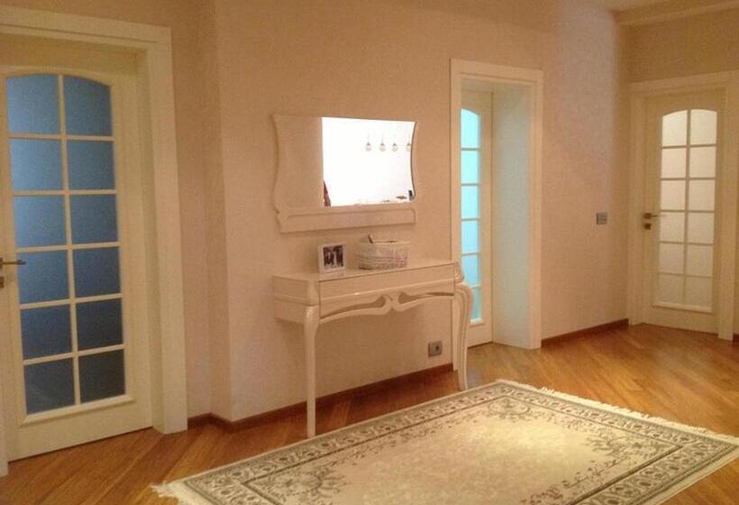 הוסטל Kids House