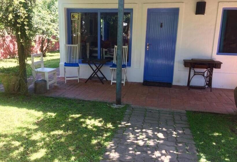 הוסטל La Gozadera House