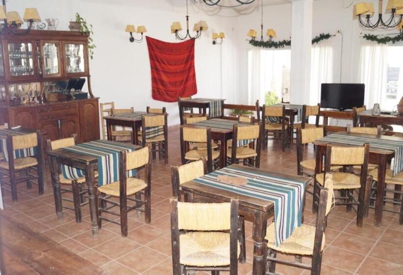 هاستل La Posada De Los Robles