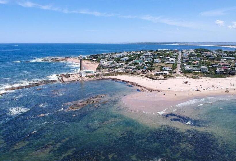 호스텔 M A R ė A