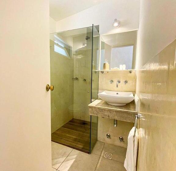 ユースホステル M A R ė A