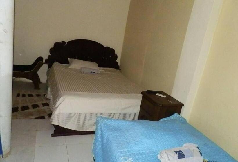 הוסטל Posada Valerie