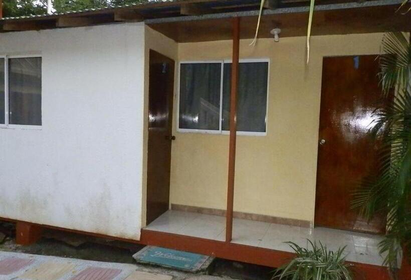 הוסטל Posada Valerie