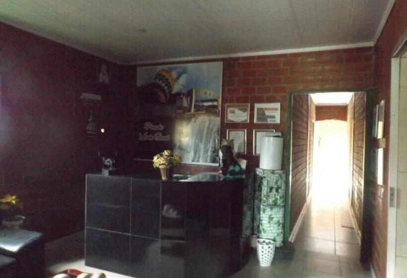 Общежитие Pousada Monte Serrat